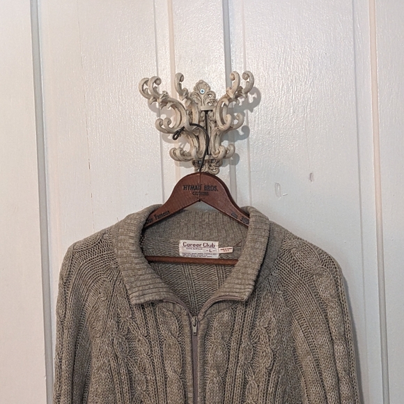 Cozy Vintage Sweater ~ Zip Up Cardigan - Picture 3 of 6